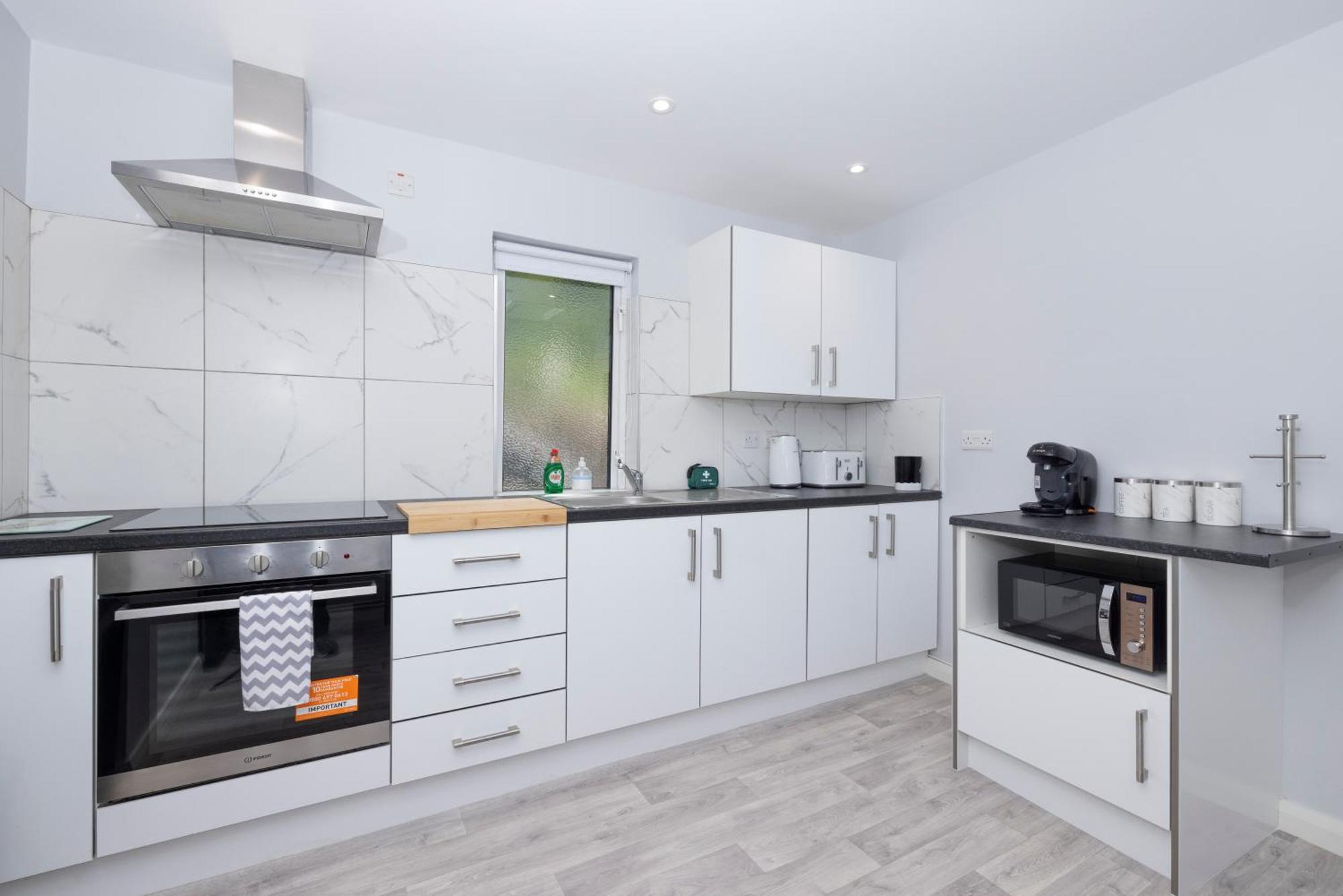 Modern 2 Bed Apartment Енніскіллен Екстер'єр фото